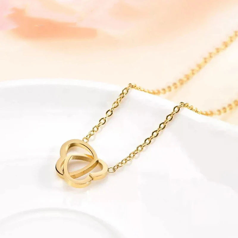 GOLD-PLATED ANTI TARNISH HEART THEMED PENDANT