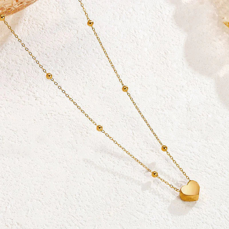 GOLD-PLATED ANTI TARNISH HEART THEMED PENDANT